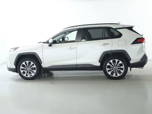 Certified 2019 Toyota RAV4 Limited image 39