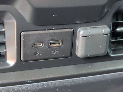 Used 2019 Chevrolet Silverado 1500 RST w/ All-Star Edition AWD/4WD image 32