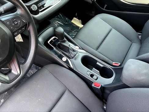 Used 2024 Toyota Corolla LE FWD image 18