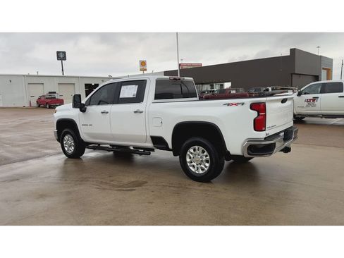 Used 2025 Chevrolet Silverado 2500 LTZ w/ LTZ Convenience Package image 6
