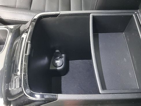 Used 2022 Kia Telluride SX w/ SX Prestige Package image 38