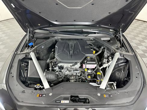 Used 2025 Genesis G70 2.5T RWD image 34