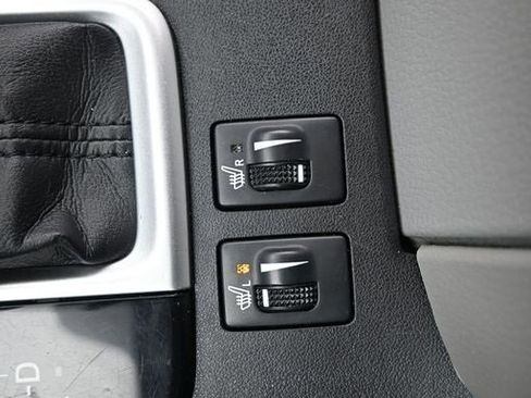 Used 2016 Toyota Highlander XLE image 29