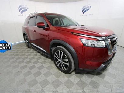 Certified 2023 Nissan Pathfinder Platinum w/ Lighting Package (N93)