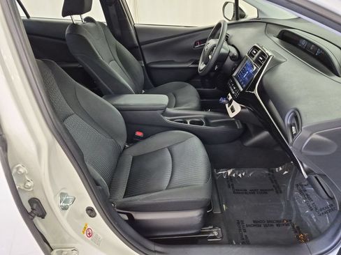 Used 2016 Toyota Prius Two FWD image 28