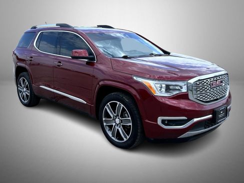 Used 2018 GMC Acadia Denali w/ Technology Package AWD/4WD image 3