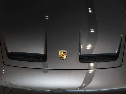 Used 2022 Porsche 911 GT3 RWD image 61