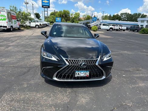Used 2023 Lexus ES 350 w/ Accessory Package (Z2) FWD image 11