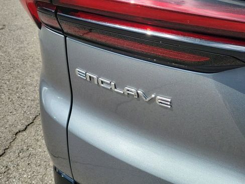 Used 2025 Buick Enclave Sport Touring w/ Power Package image 6