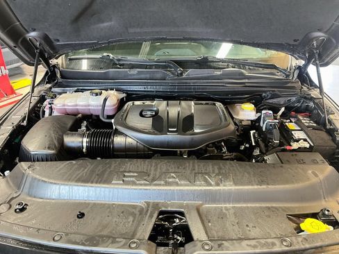 Used 2026 RAM 1500 Express AWD/4WD image 29