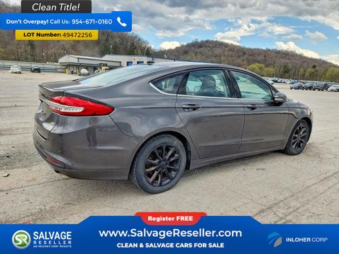 Used 2017 Ford Fusion SE FWD image 4