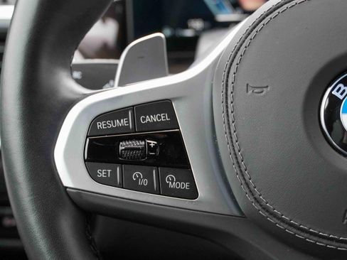 Certified 2025 BMW X6 xDrive40i w/ Climate Comfort Package image 22