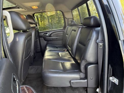Used 2011 GMC Sierra 2500 Denali w/ Suspension Package, Off-Road image 25