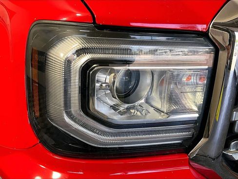 Used 2019 GMC Sierra 1500 SLE w/ Texas SLE Value Package image 26