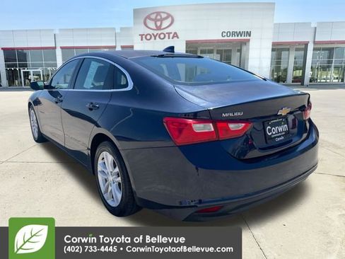Used 2016 Chevrolet Malibu LT FWD image 3