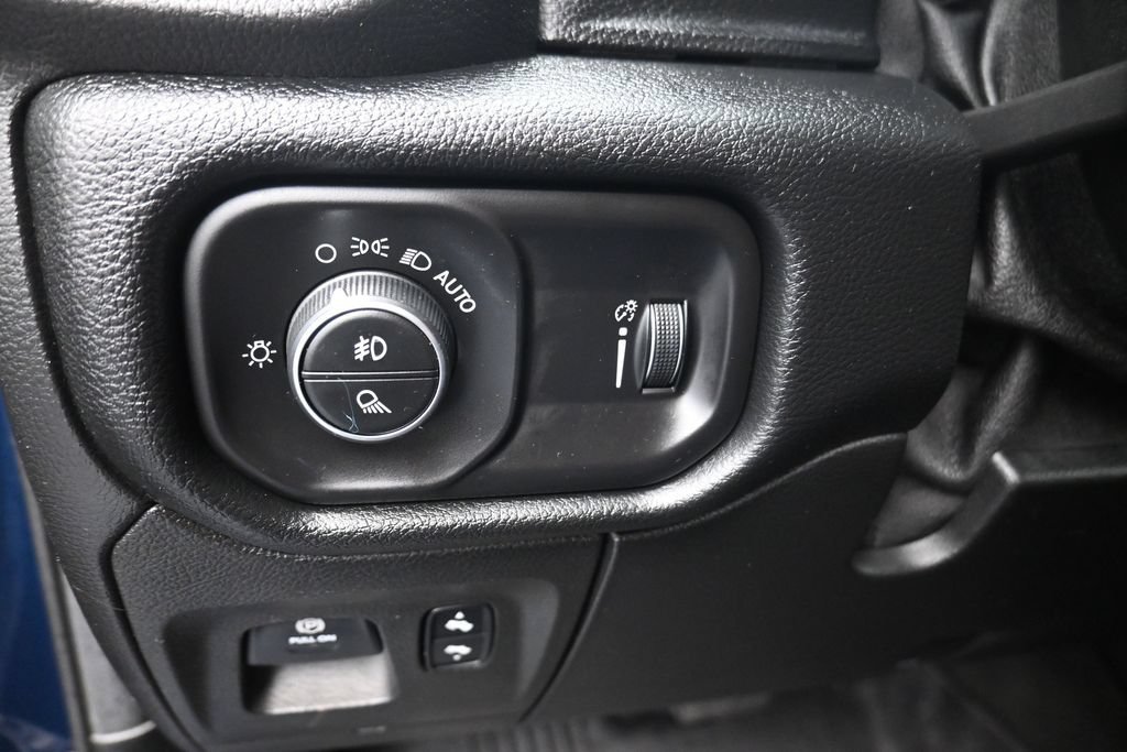 Used 2020 RAM 1500 Sport w/ Advanced Safety Group AWD/4WD image 12