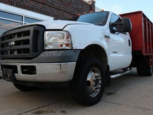 Used 2006 Ford F350 XL image 6
