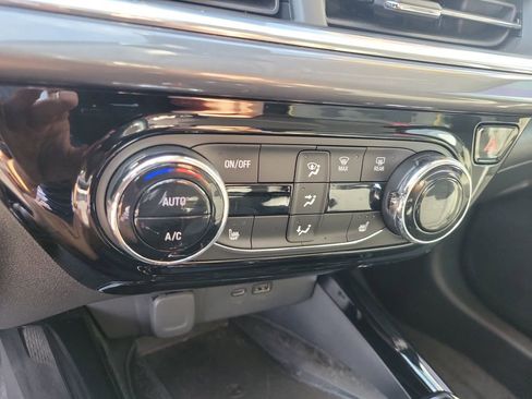 Used 2024 Chevrolet Trax ACTIV w/ Sunroof Package image 20