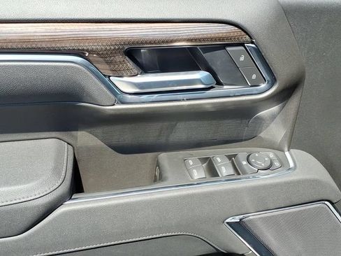 New 2026 Chevrolet Silverado 1500 LT Trail Boss w/ LPO, Dark Essentials Package AWD/4WD image 10