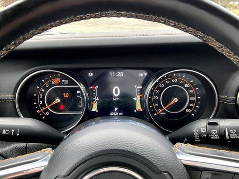 Certified 2023 Jeep Wrangler Sahara image 10