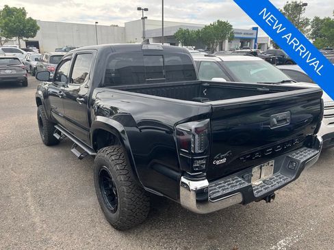 Used 2020 Toyota Tacoma SR5 AWD/4WD image 6