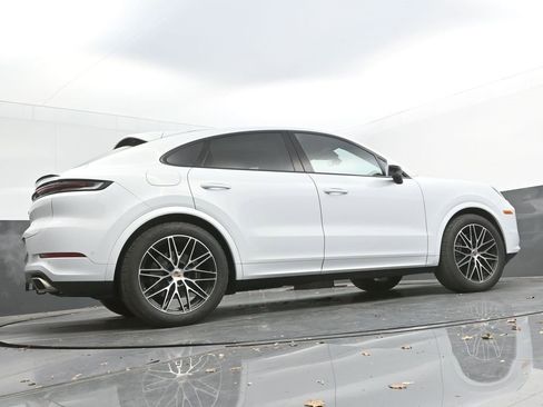 New 2025 Porsche Cayenne Coupe image 35