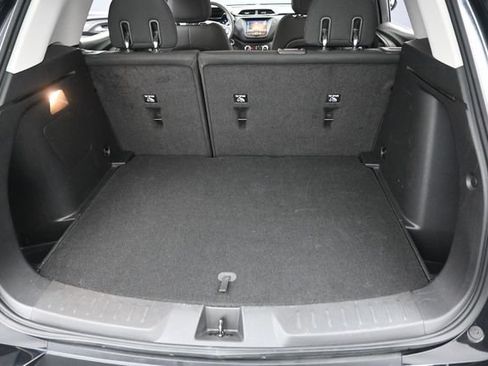 Used 2023 Chevrolet TrailBlazer LT FWD image 30