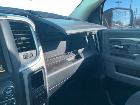 Used 2017 RAM 2500 Big Horn w/ Sport Appearance Group image 33