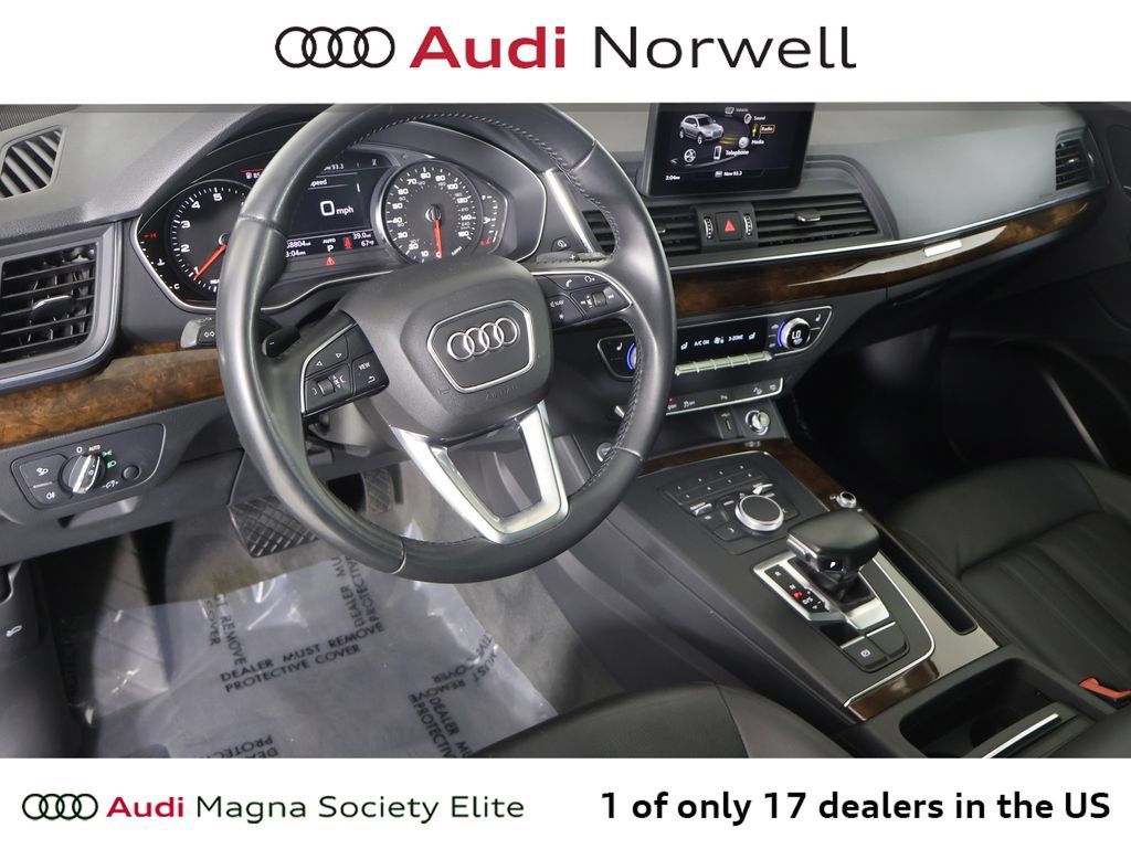 Used 2020 Audi Q5 2.0T Premium w/ Convenience Package AWD/4WD image 2