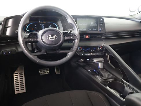 Used 2026 Hyundai Elantra SEL Sport Premium FWD image 2
