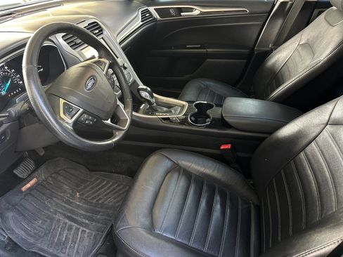 Used 2016 Ford Fusion SE w/ Equipment Group 202A image 9