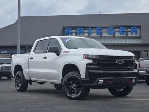 Used 2020 Chevrolet Silverado 1500 LT Trail Boss AWD/4WD image 2