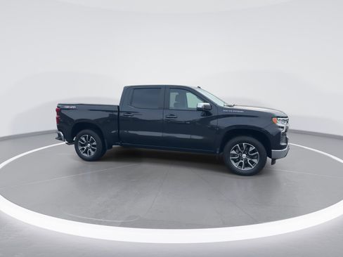 Used 2023 Chevrolet Silverado 1500 LT AWD/4WD image 10