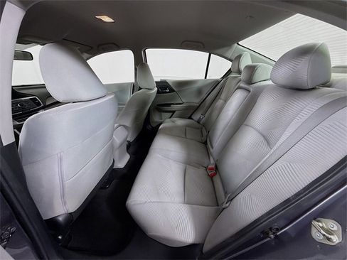 Used 2015 Honda Accord LX image 9