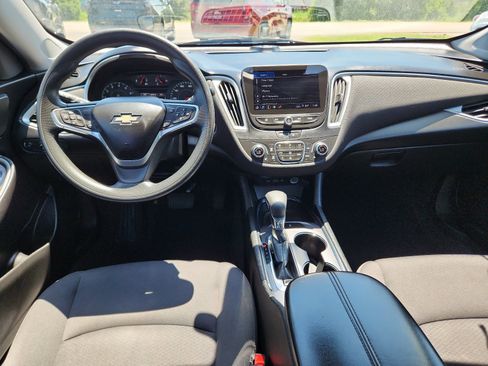 Used 2023 Chevrolet Malibu LT image 10