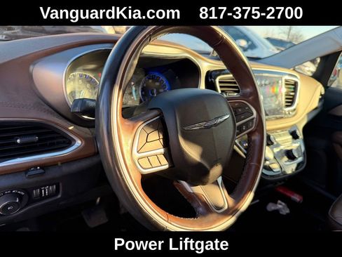 Used 2019 Chrysler Pacifica Limited w/ Advanced Safetytec Group image 16