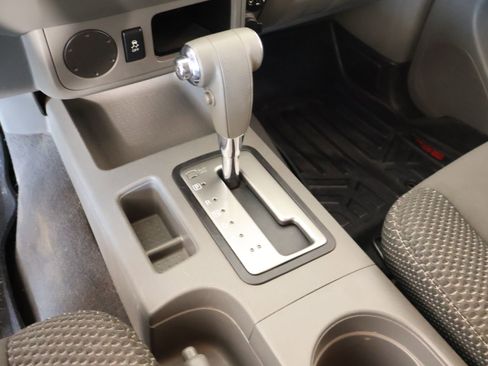 Used 2019 Nissan Frontier Desert Runner RWD image 7