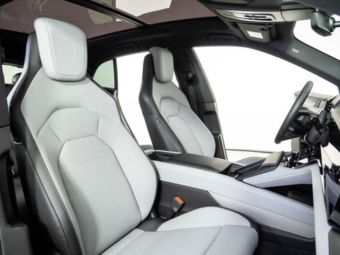 New 2026 Porsche Cayenne Electric AWD/4WD image 23