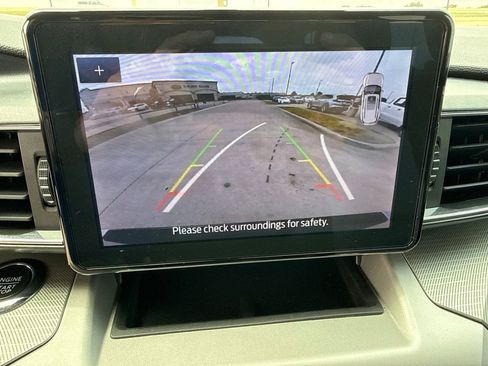 Used 2023 Ford Explorer XLT w/ Equipment Group 202A RWD image 26