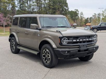 Certified 2025 Ford Bronco Outer Banks