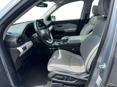 Used 2023 Honda Pilot Elite image 13