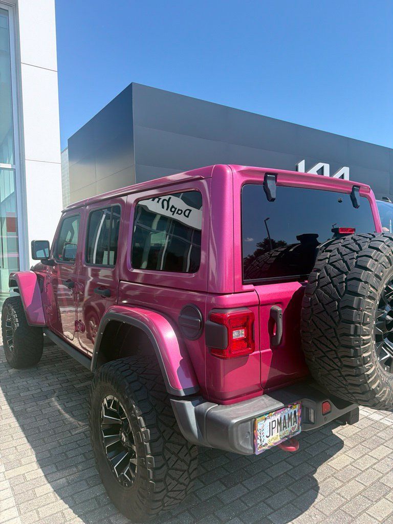 Used 2021 Jeep Wrangler Unlimited Rubicon AWD/4WD image 13