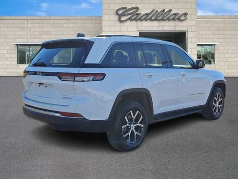 Used 2024 Jeep Grand Cherokee Limited image 7