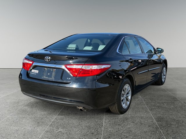 Used 2017 Toyota Camry LE FWD image 5
