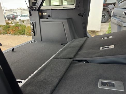 New 2025 Ford Bronco Heritage Edition image 39