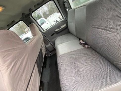 Used 2004 Ford F350 Lariat image 17