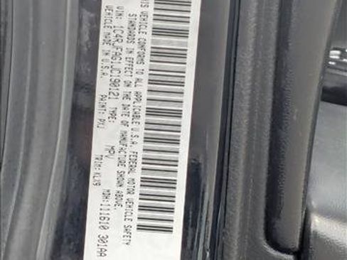 Used 2018 Jeep Grand Cherokee Altitude AWD/4WD image 26
