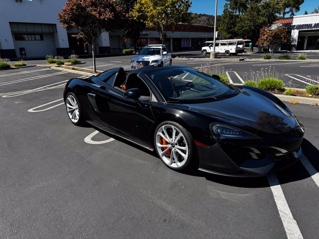 Used 2019 McLaren 570S Spider RWD image 26