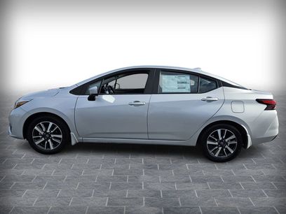 New 2025 Nissan Versa SV w/ Trunk Package