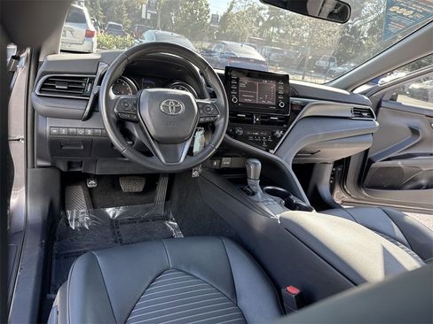 Used 2023 Toyota Camry SE image 36